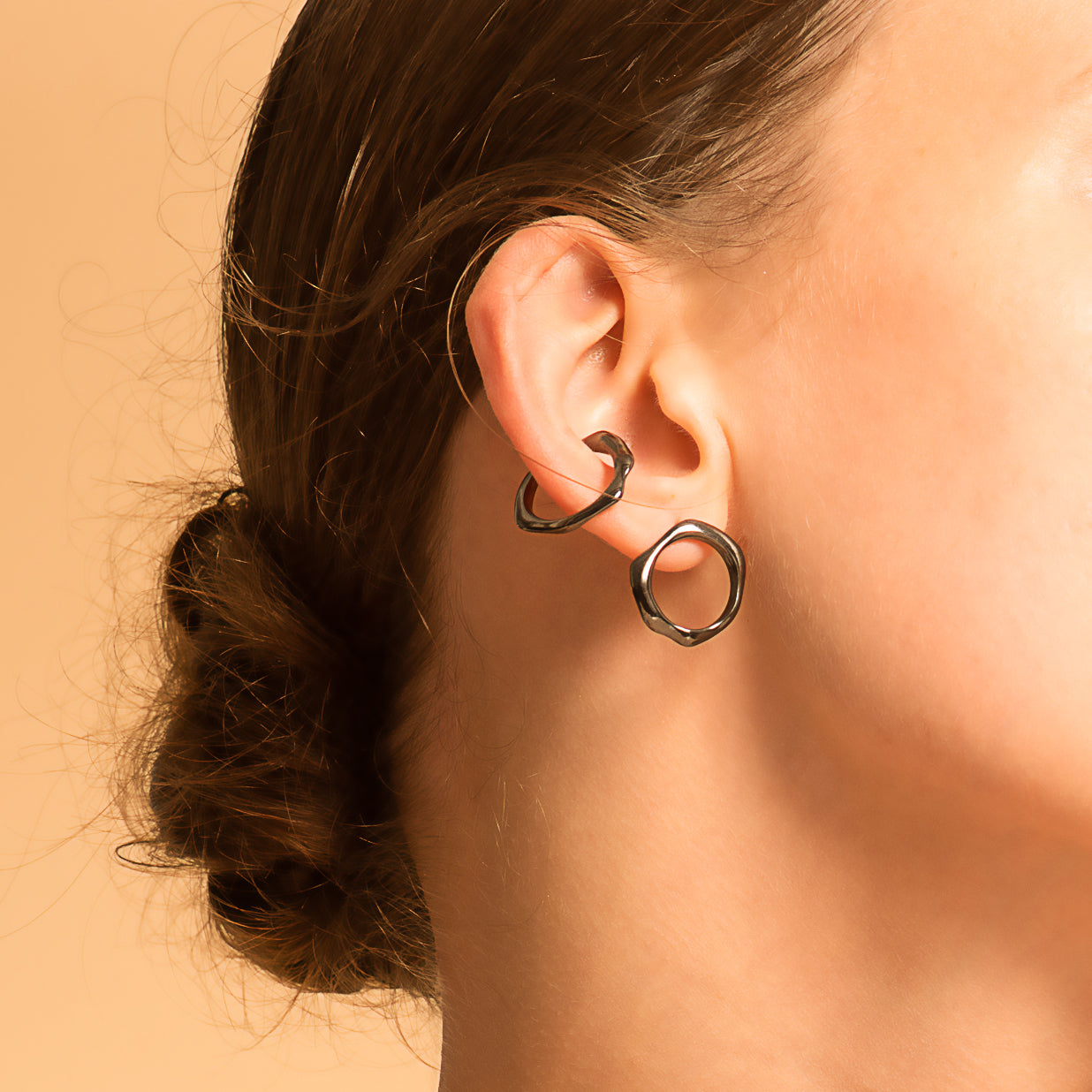 Bubble Nebula - Hoop Ear Cuff - S (Black Gold Plated)