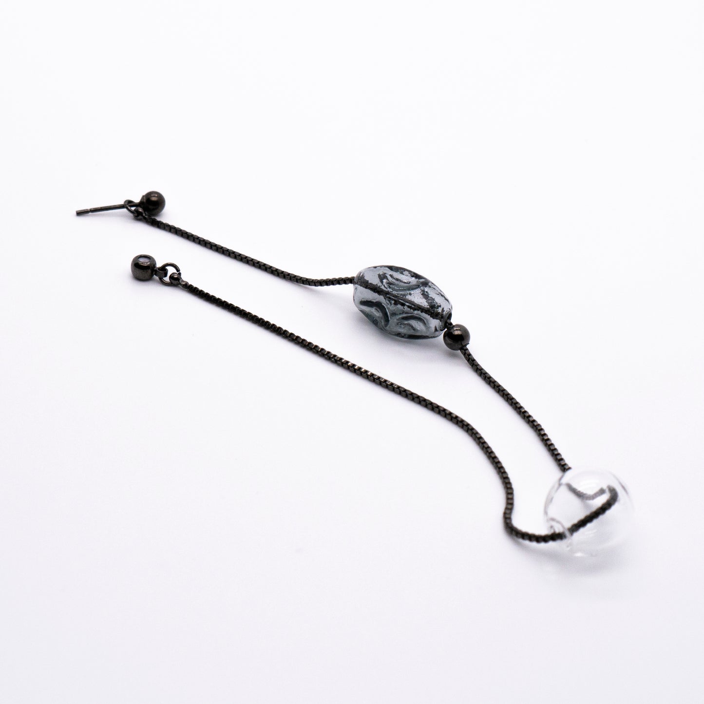 Bubble Nebula - Floating Bubbles Drop Single Earring (Black)