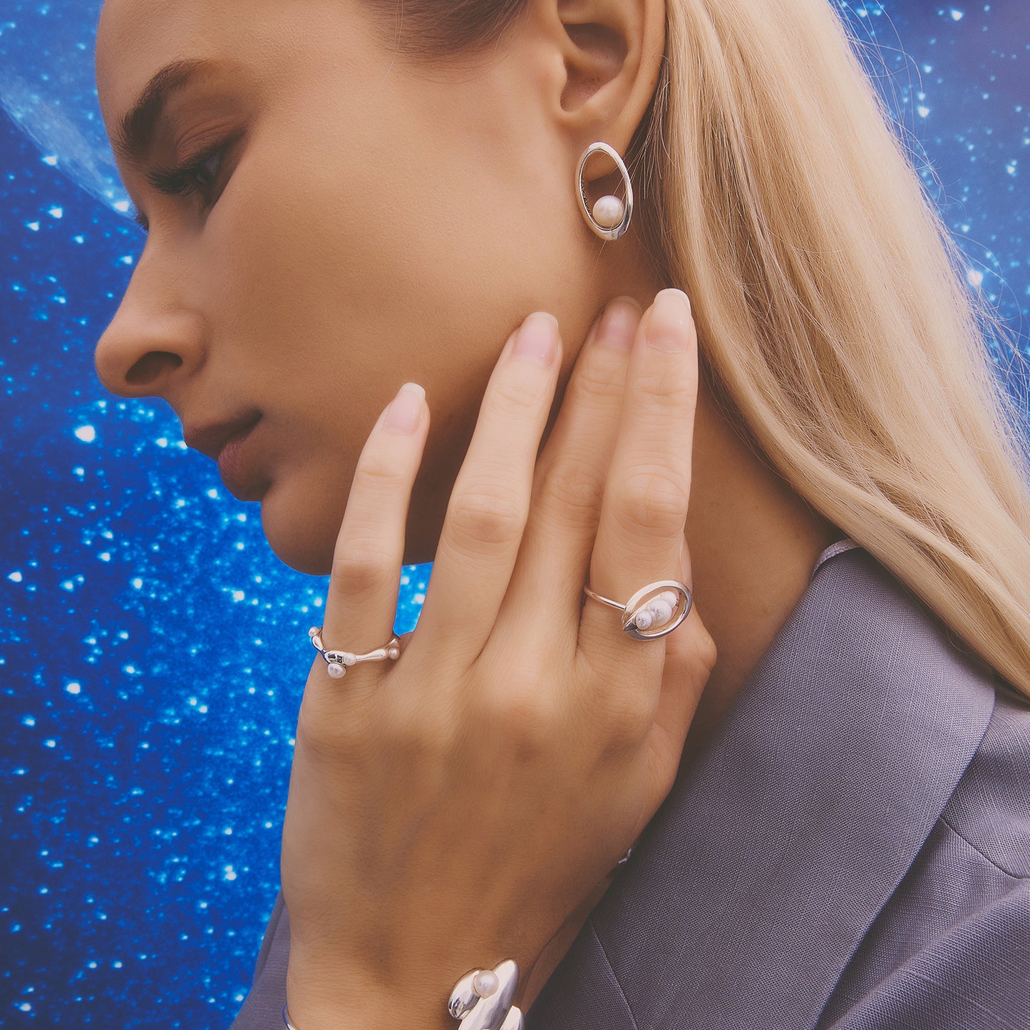 Multiverse - Flowing Baby Pearl Ring (Silver)