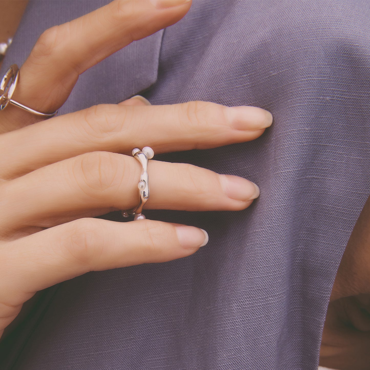 Multiverse - Flowing Baby Pearl Ring (Silver)