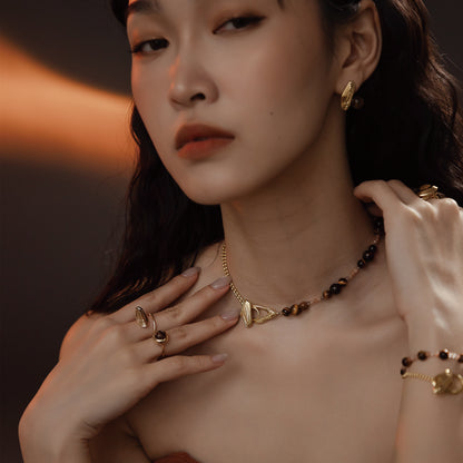 ソーラーフラッシュマグネティックストームホワイトバロックラウンドパールショートネックレス - スターリングシルバー