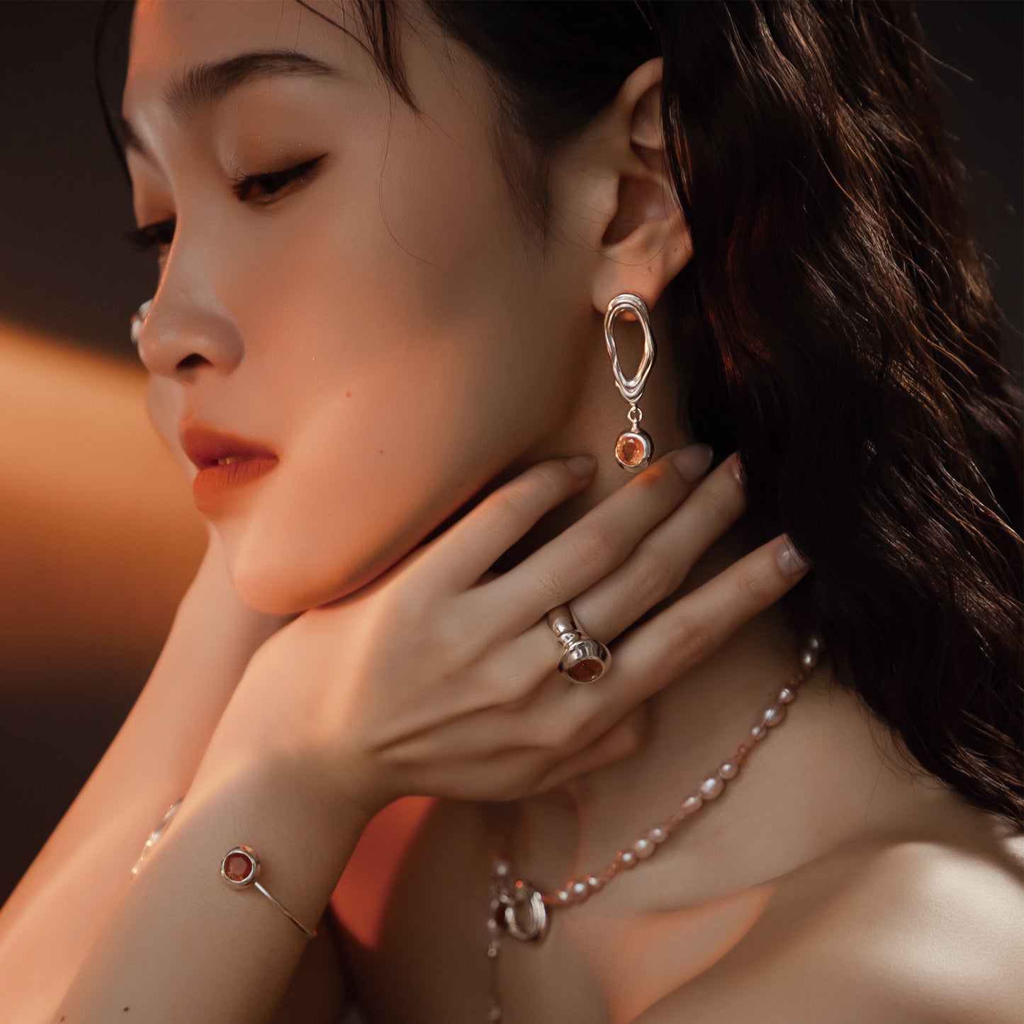 サンフラッシュフレイムレインオパールイヤリング - スターリングシルバー