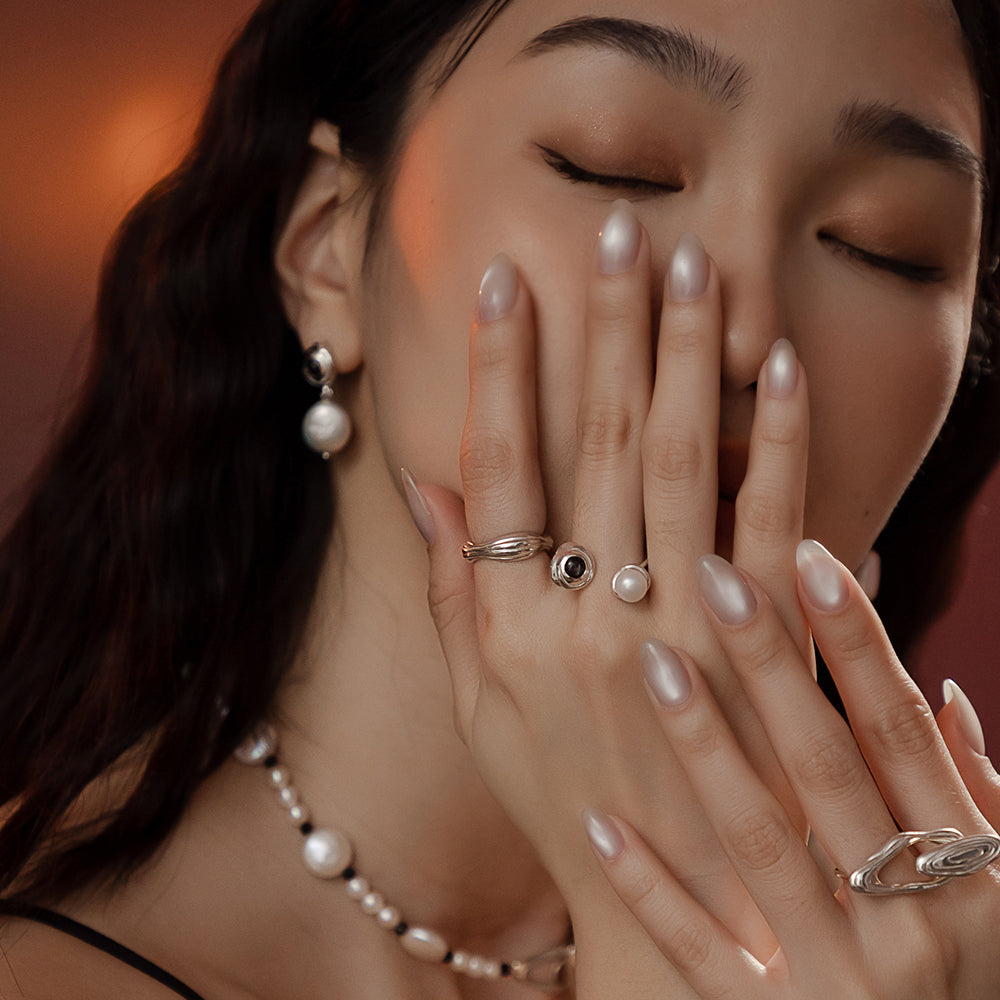 Solar Flares - Sunspots Hypersthene White Pearl Ring (Silver)