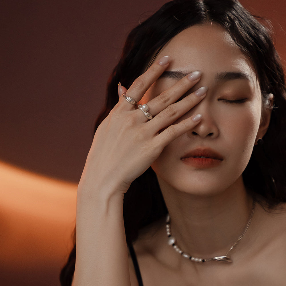 Solar Flares - Coronal Rain Pearl Ring (Silver)