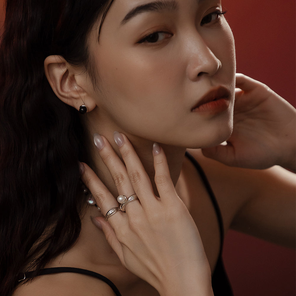 Solar Flares - Coronal Rain Pearl Ring (Silver)