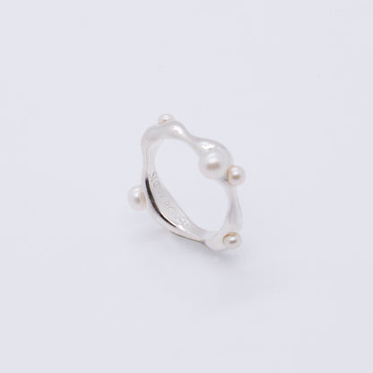 Multiverse - Flowing Baby Pearl Ring (Silver) 