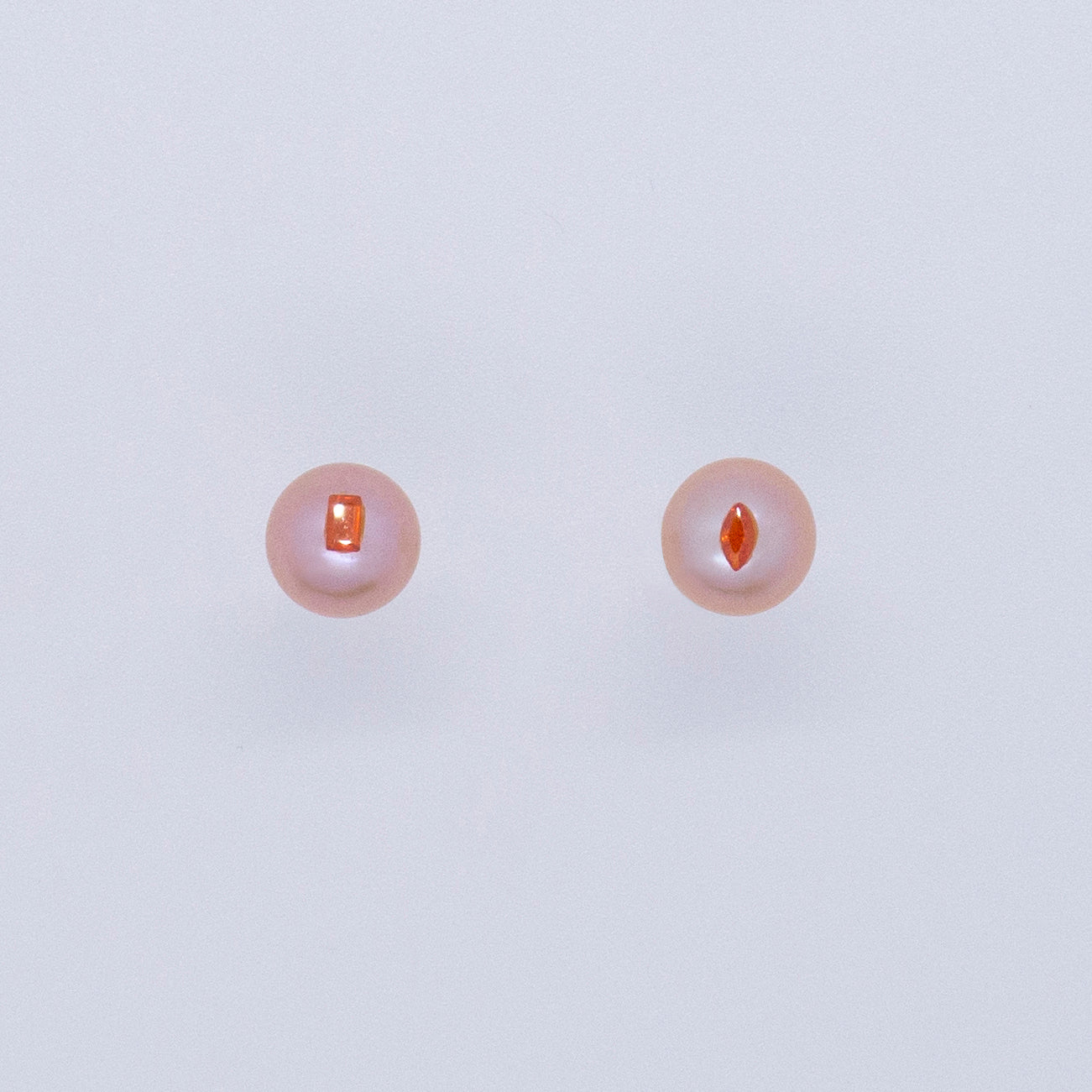 多重宇宙 簡約鋯石7mm粉珍珠耳環-橘紅色