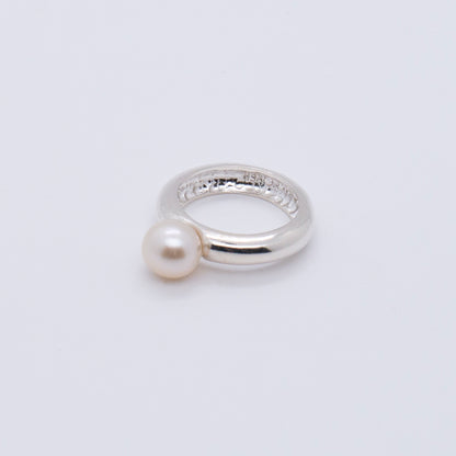 Multiverse - Classic Pearl Ring (Silver)