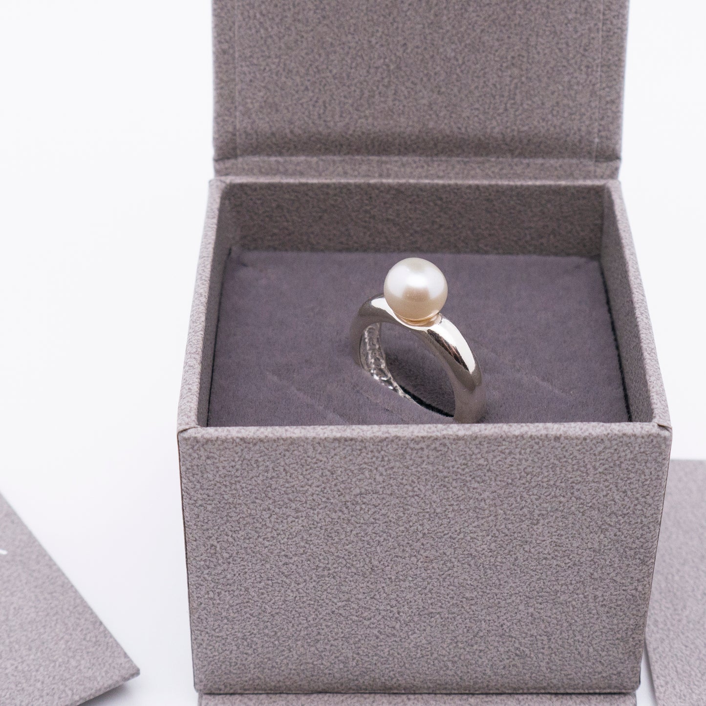 Multiverse - Classic Pearl Ring (Silver)