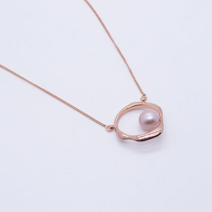 Multiverse - Classic Pearl Necklace (Rose Gold Plated) 