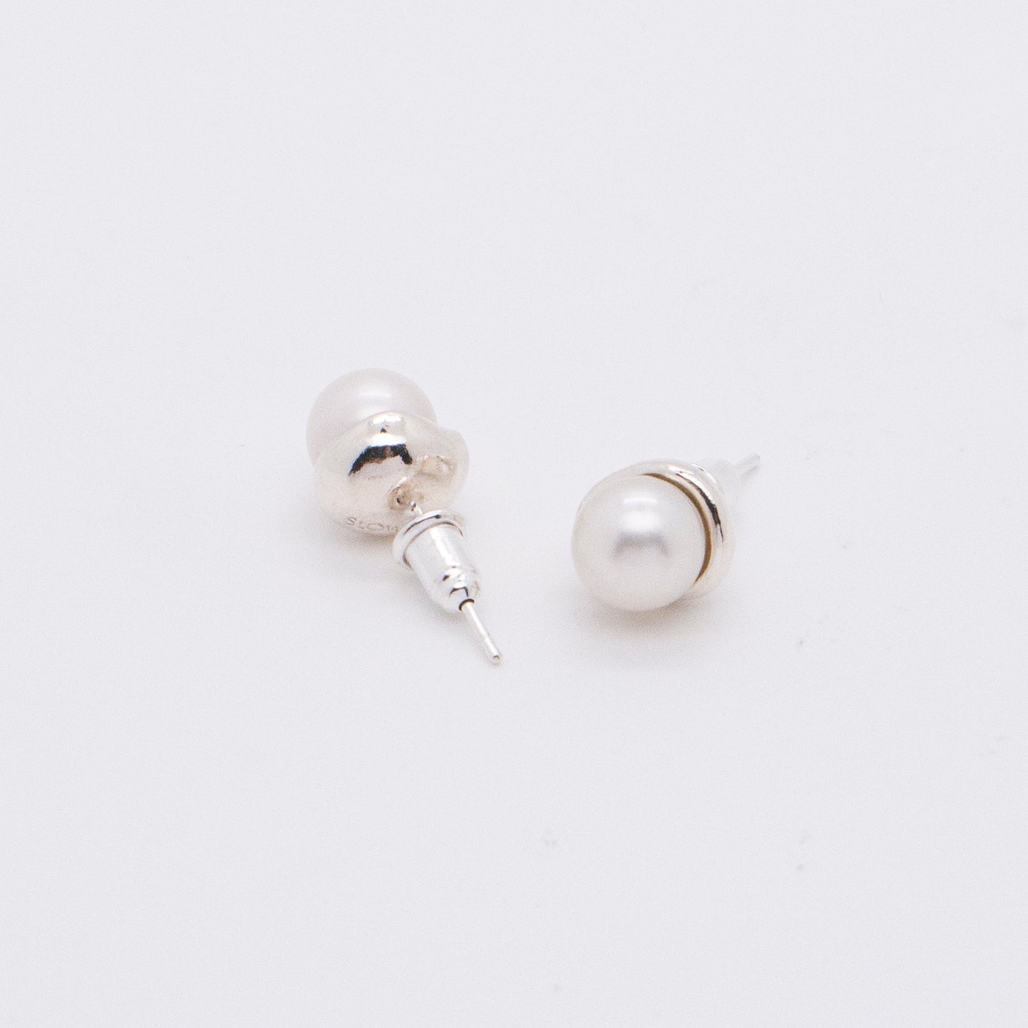 Solar Flares - Classic 8mm White Pearl Earrings (Silver)