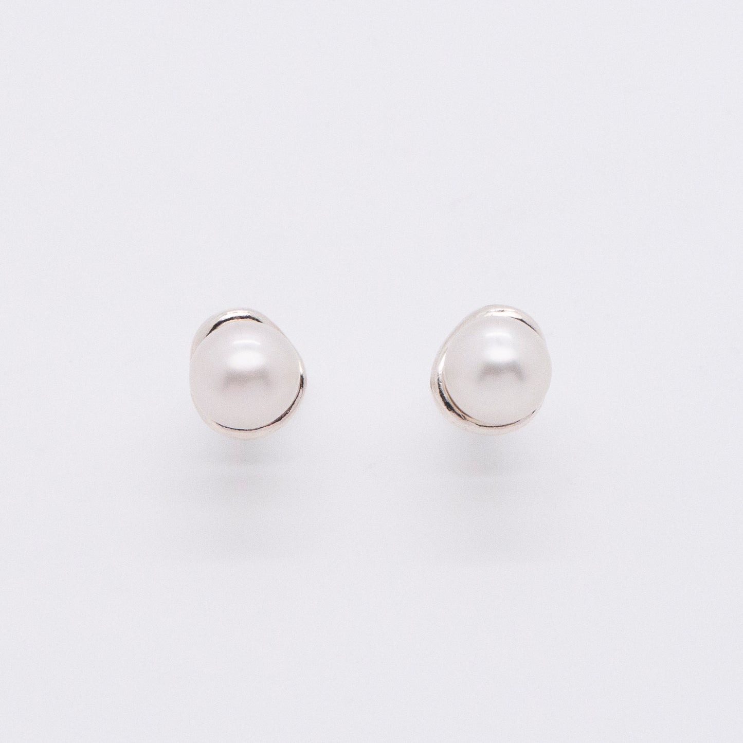Solar Flares - Classic 8mm White Pearl Earrings (Silver)