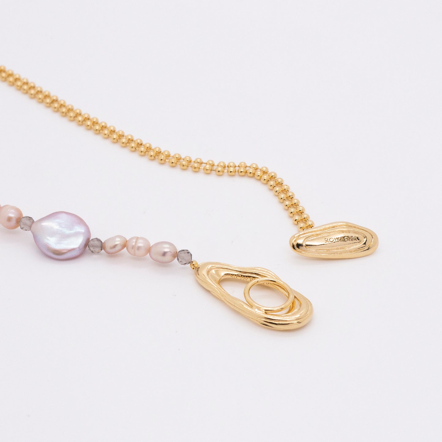 ソーラーフラッシュマグネティックストームホワイトバロックラウンドパールショートネックレス - スターリングシルバー