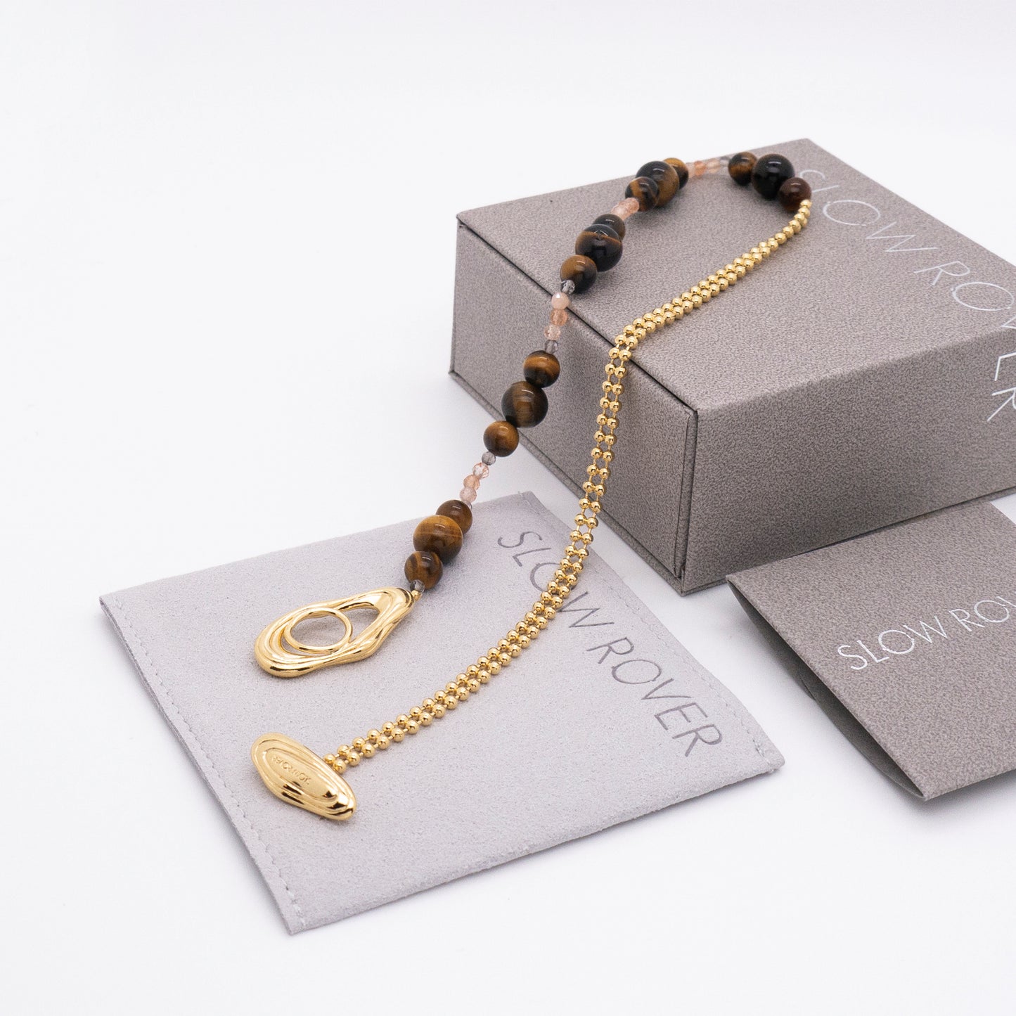 ソーラーフラッシュマグネティックストームホワイトバロックラウンドパールショートネックレス - スターリングシルバー